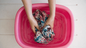Cara-mencuci-jilbab-agar-tetap-awet