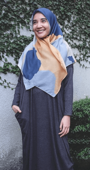 Model Gamis Batik Zaskia Sungkar Inspirasi