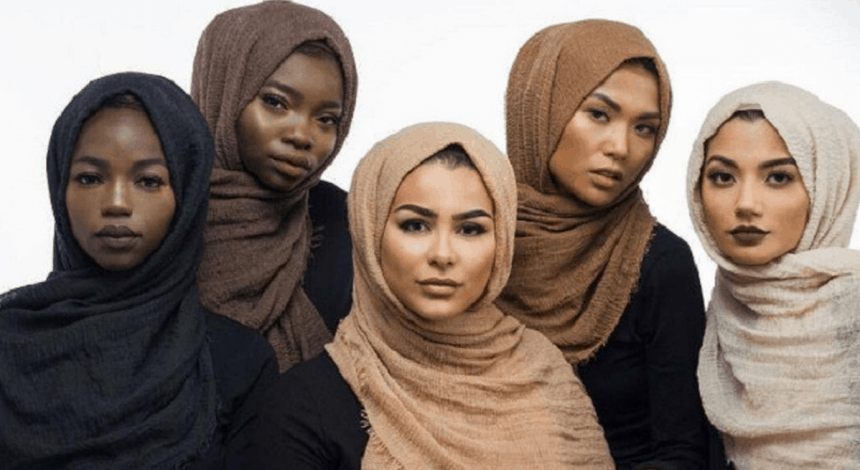 8 Warna Baju yang Membuat Kulit Terlihat Lebih Cerah, Intip Yuk!