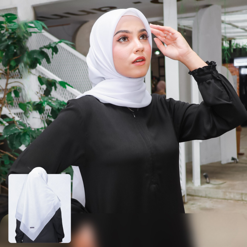 Warna Kerudung untuk Gamis Hitam