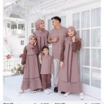 5 Rekomendasi Sarimbit Keluarga yang Bikin Keluargamu Jadi Pusat Perhatian! 5 Rekomendasi Sarimbit Keluarga yang Bikin Keluargamu Jadi Pusat Perhatian!