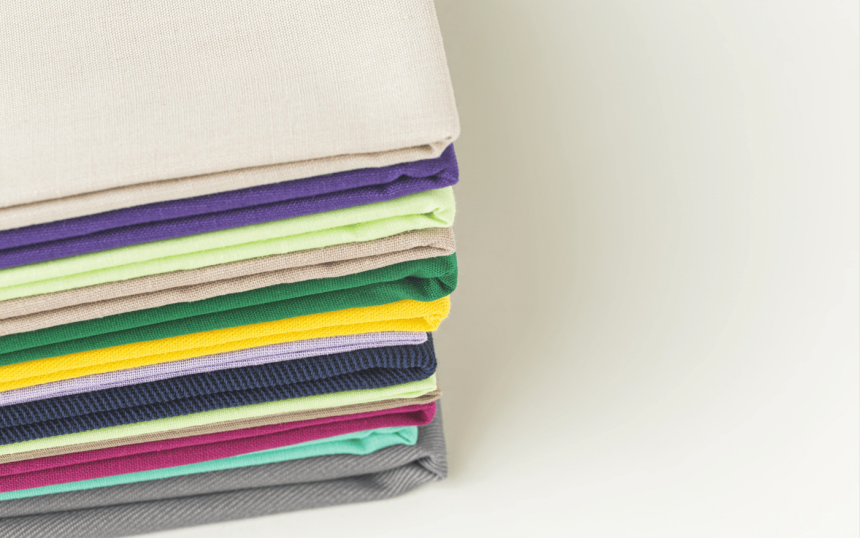 10 Warna Jilbab Apa Saja yang Cocok dengan Gamis Hitam?