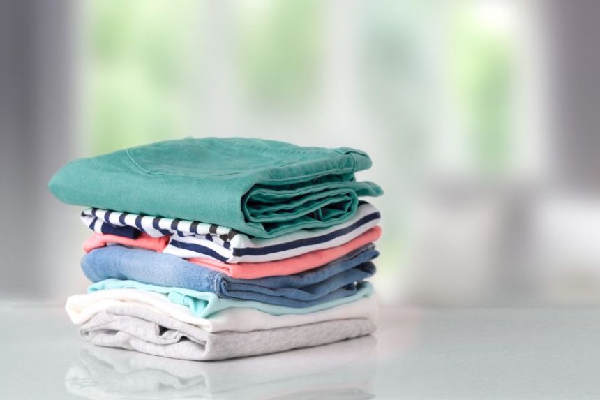 Flexible! Cara Melipat Baju Gamis Agar Tidak Memakan Tempat