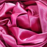 Apa itu Kain Parasut? Ketahui Karakteristik & Keunggulannya Apa itu Kain Parasut? Ketahui Karakteristik & Keunggulannya