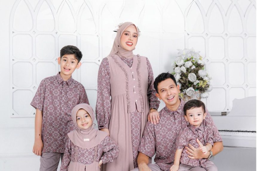 Adab-adab Berpakaian Dalam Islam & Doa Berpakaian