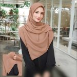 Tutorial Hijab Segi Empat Praktis Untuk Sehari-hari