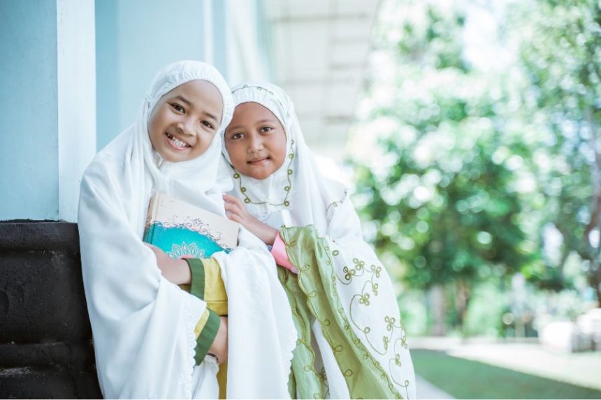 Mukena Anak Pilihan Tepat untuk Ibadah & Keseharian Si Kecil