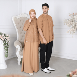 COUPLE 182 GOLDEN HONEY