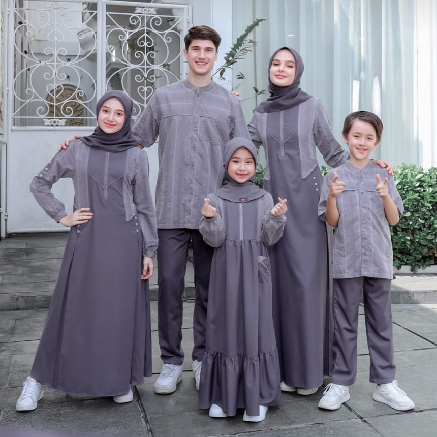 Lengkapi Momen Penting Bersama Keluarga dengan Mengenakan Sarimbit Keluarga Ethica 2024, Wajib Dimiliki Segera!