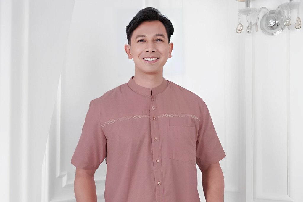 Baju Koko Sarimbit Keluarga