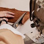 Mengenal Bahan Gamis Ketahui Warna, Jenis dan Trend Terkini